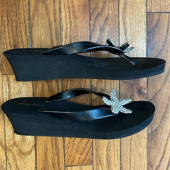 Tommy Bahama Crystal Starfish Wedge Flip-flop, size 10 - Picture 4 of 8